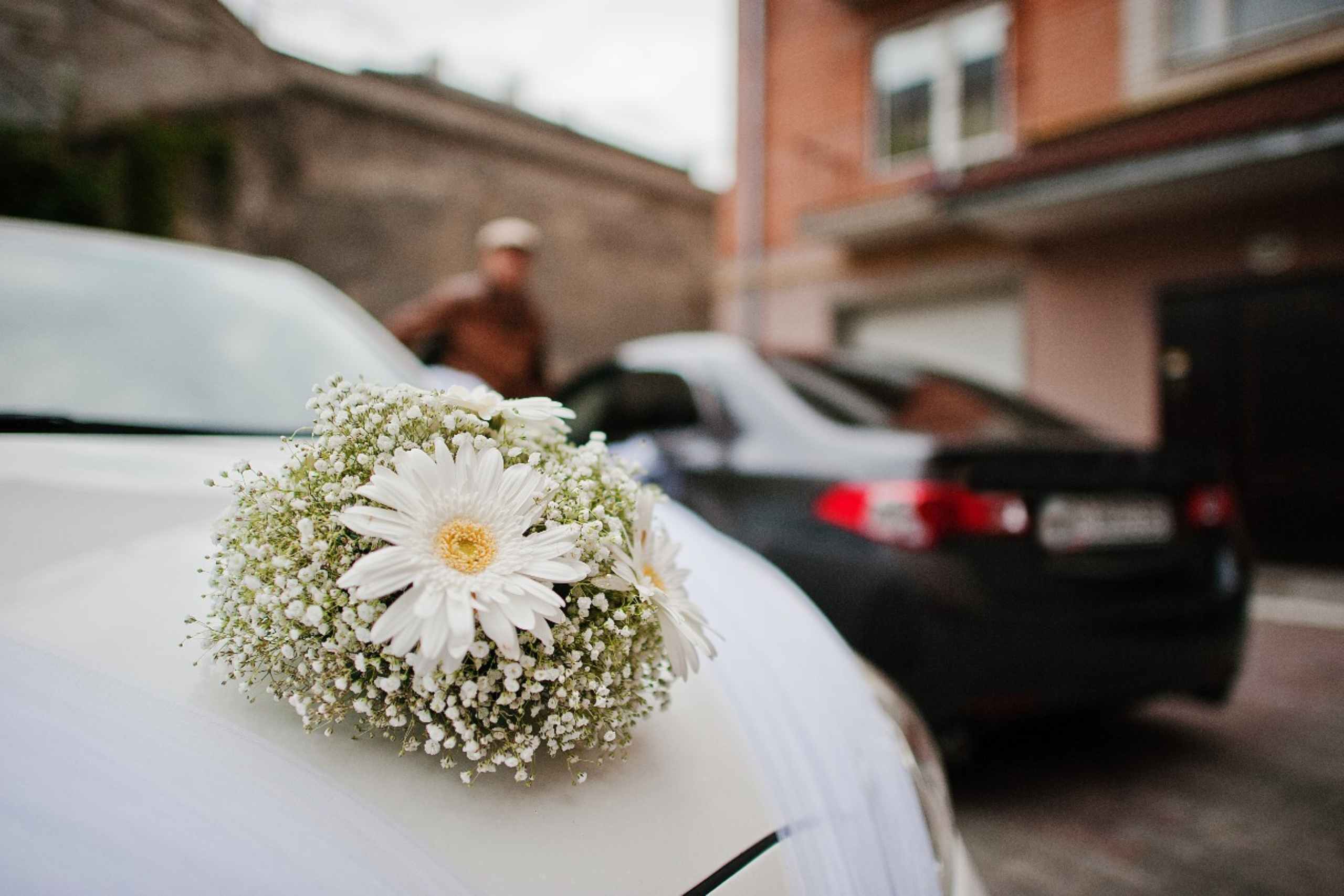 How much is a wedding limo rental?