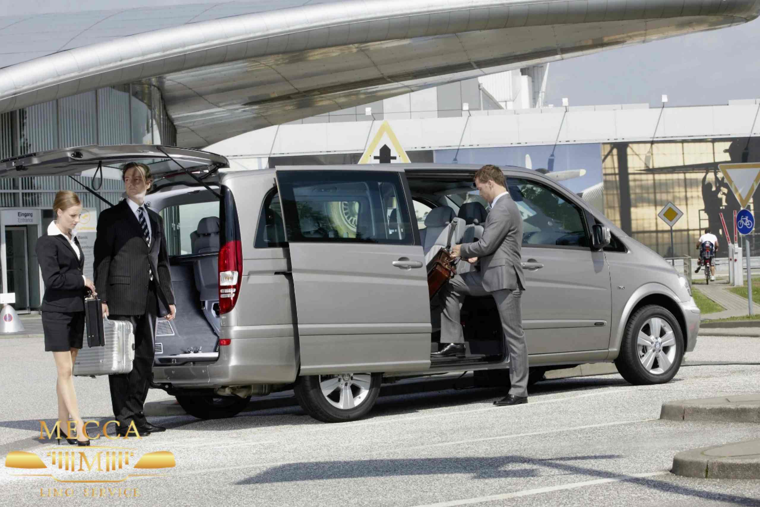 luxury-and-comfort-car-services-to-airport
